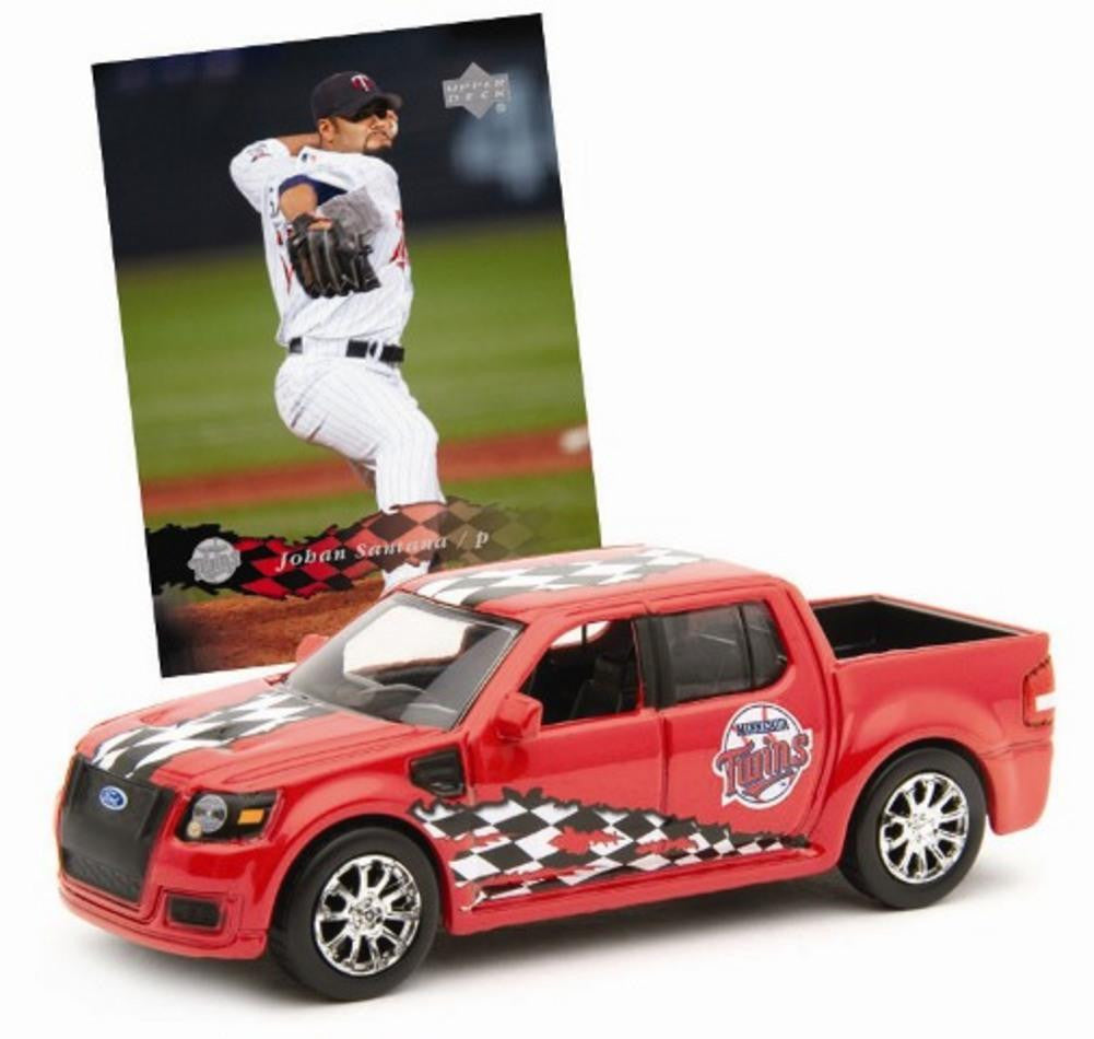 Upper Deck 2007 1:64 Ford SVT MLB Minnesota Twins with Johan Santana Card