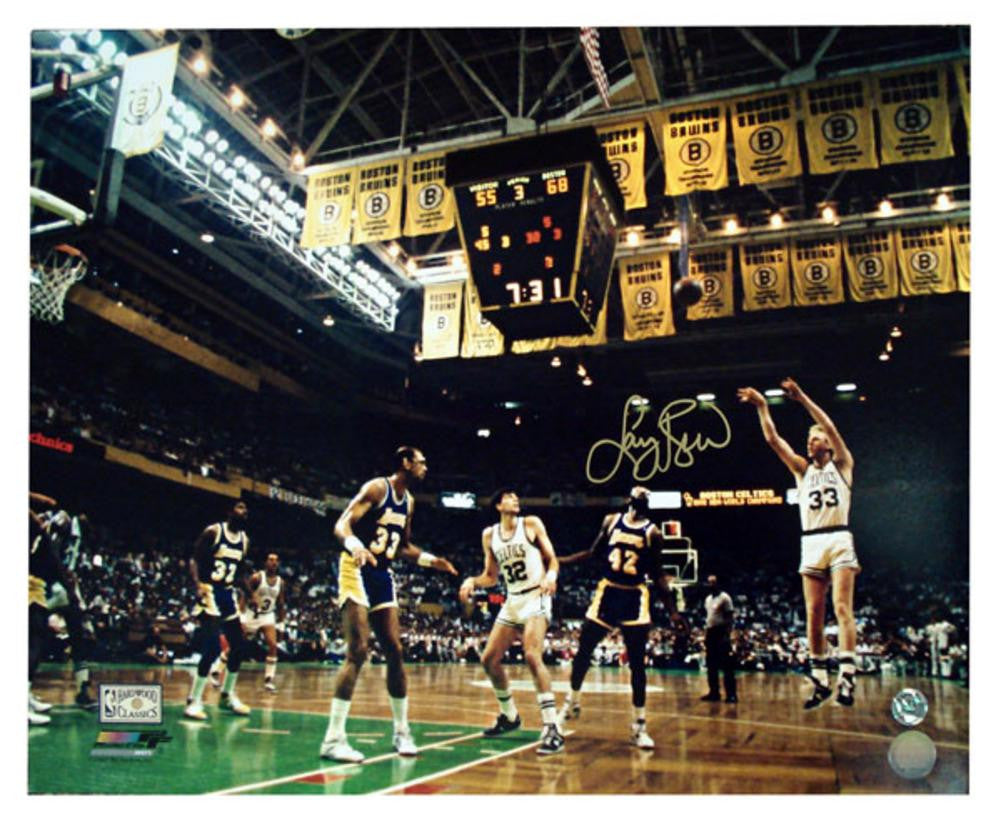 16x20 color photo of Larry Bird shooting a 3 pointer vs the Lakers.