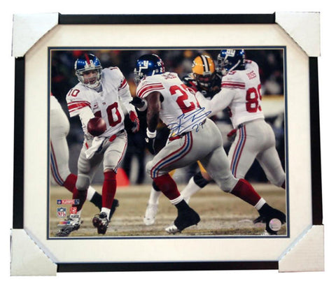 Autographed Brandon Jacobs 16x20 Framed Photo