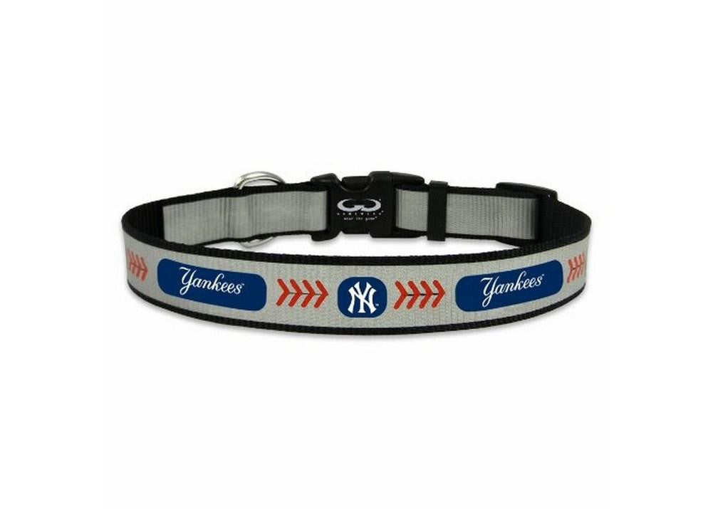 Small- Gamewear Reflective Pet Collar- New York Yankees